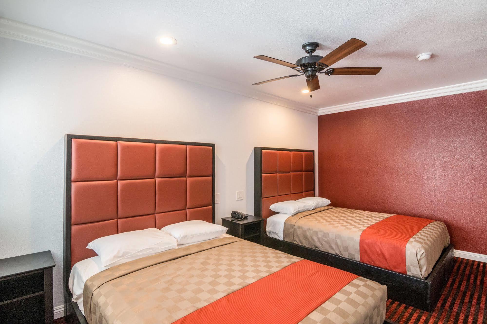 לינווד El Dorado Inn מראה חיצוני תמונה